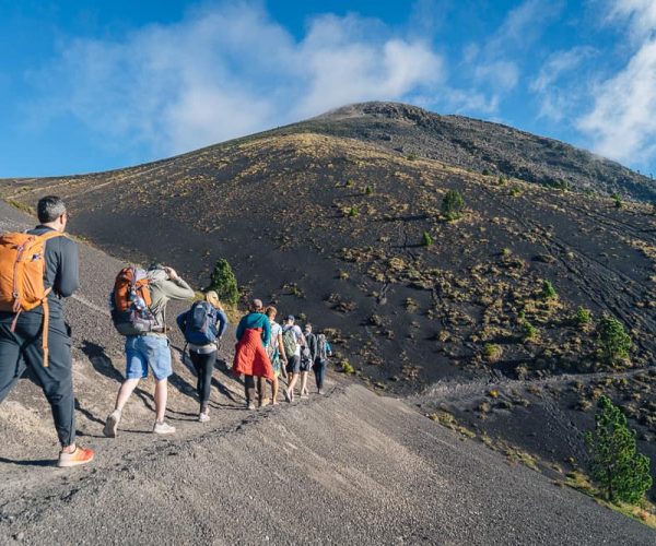 Hiking-The-Volcanoes